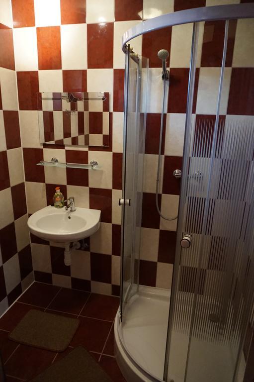 Vadrozsa Vendeghaz-Apartman Demjén Екстериор снимка